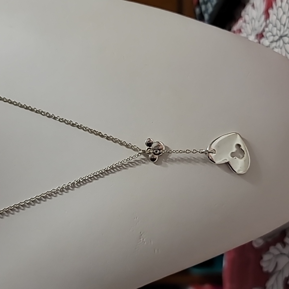 DISNEY Mickey Heart Lariat style necklace
